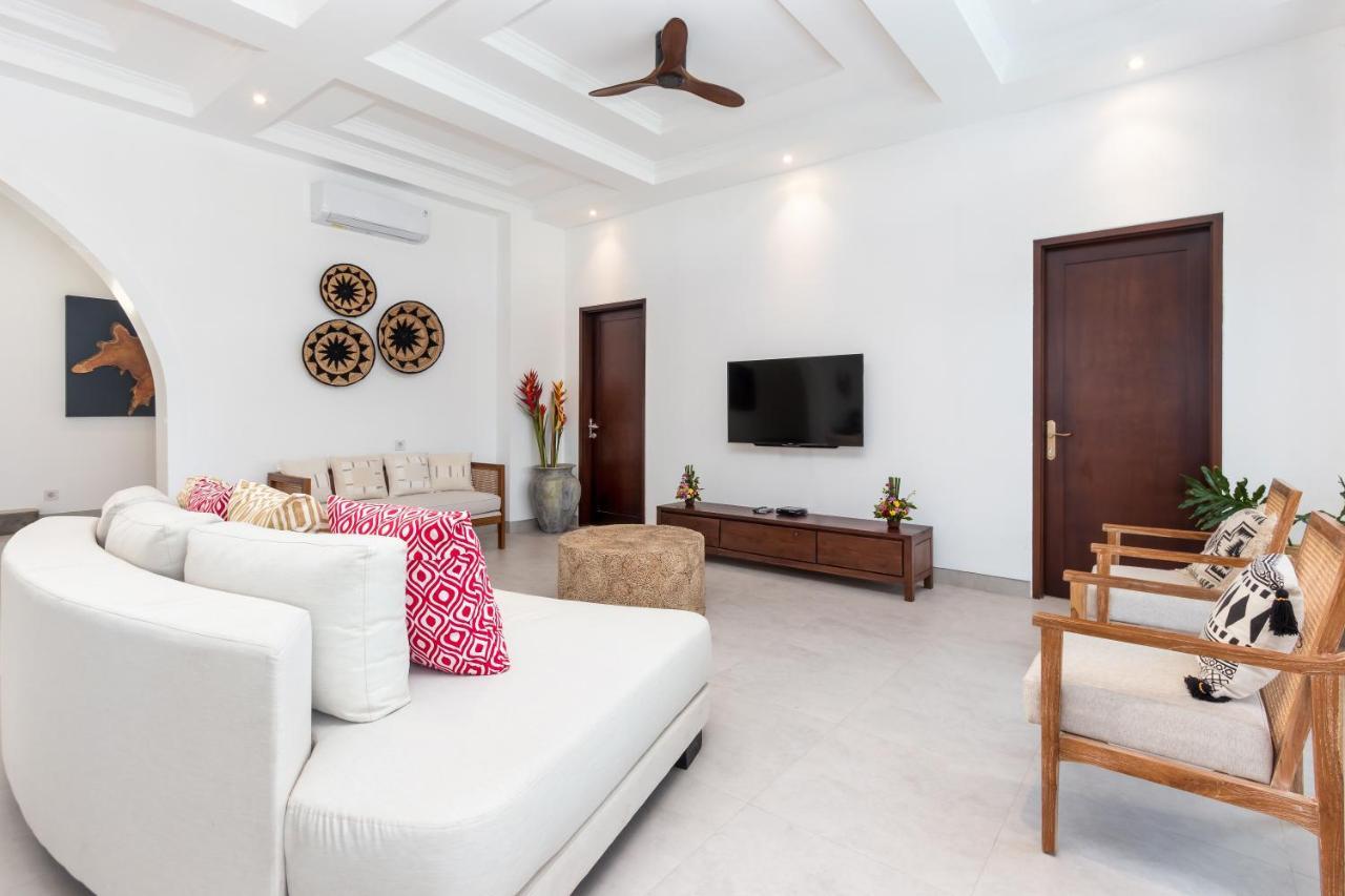 Villa Besakih 5Br, 5 Mins To Beach - Canggu Екстериор снимка