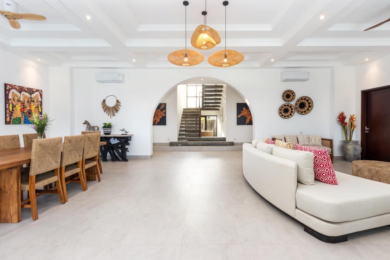 Villa Besakih 5Br, 5 Mins To Beach - Canggu Екстериор снимка